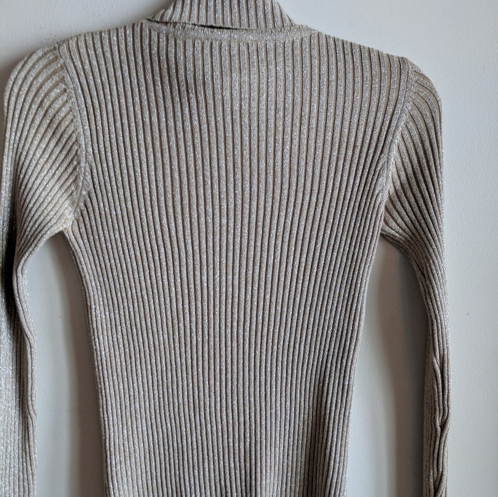 Neck metallc platinum sweater women's size S